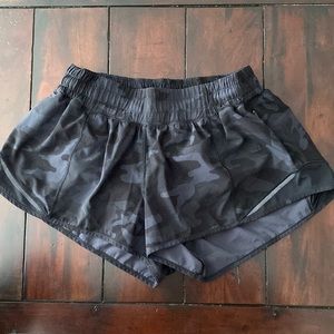 black camo lululemon shorts